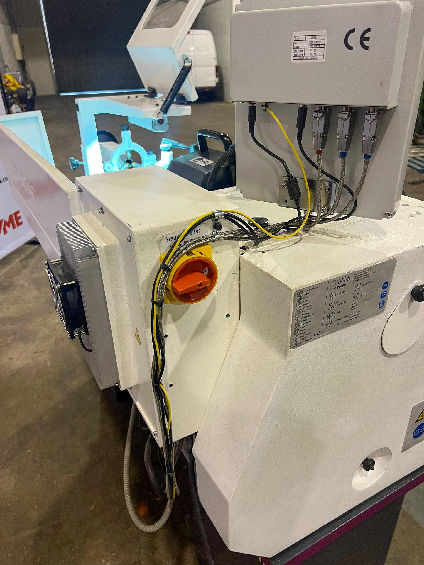 Torno de bancada OPTIMUM TH-3309-V Full Equip