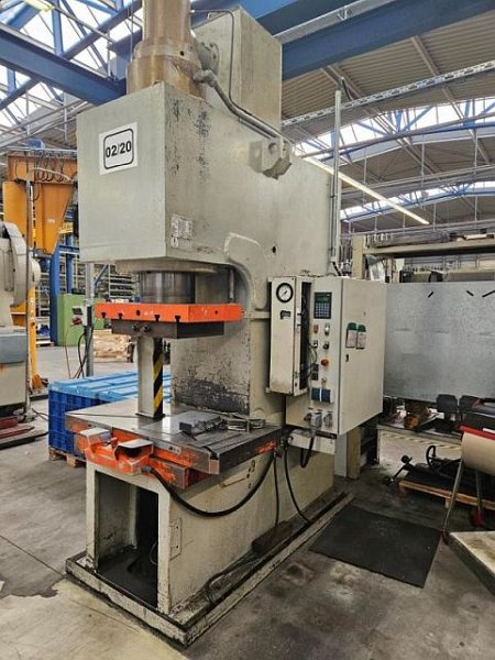 Prensa hidráulica ZEULENRODA PYE 160Tn SS