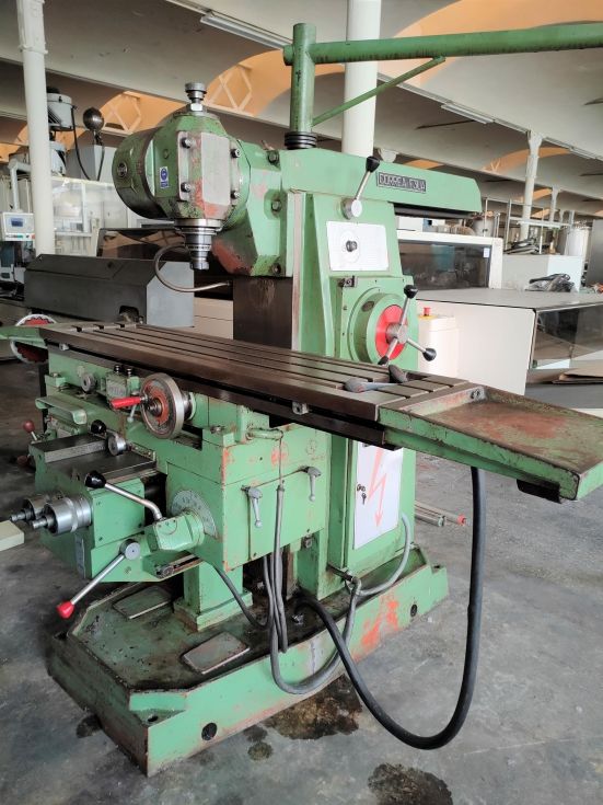 Fresadora universal, avances automáticos CORREA F3UA