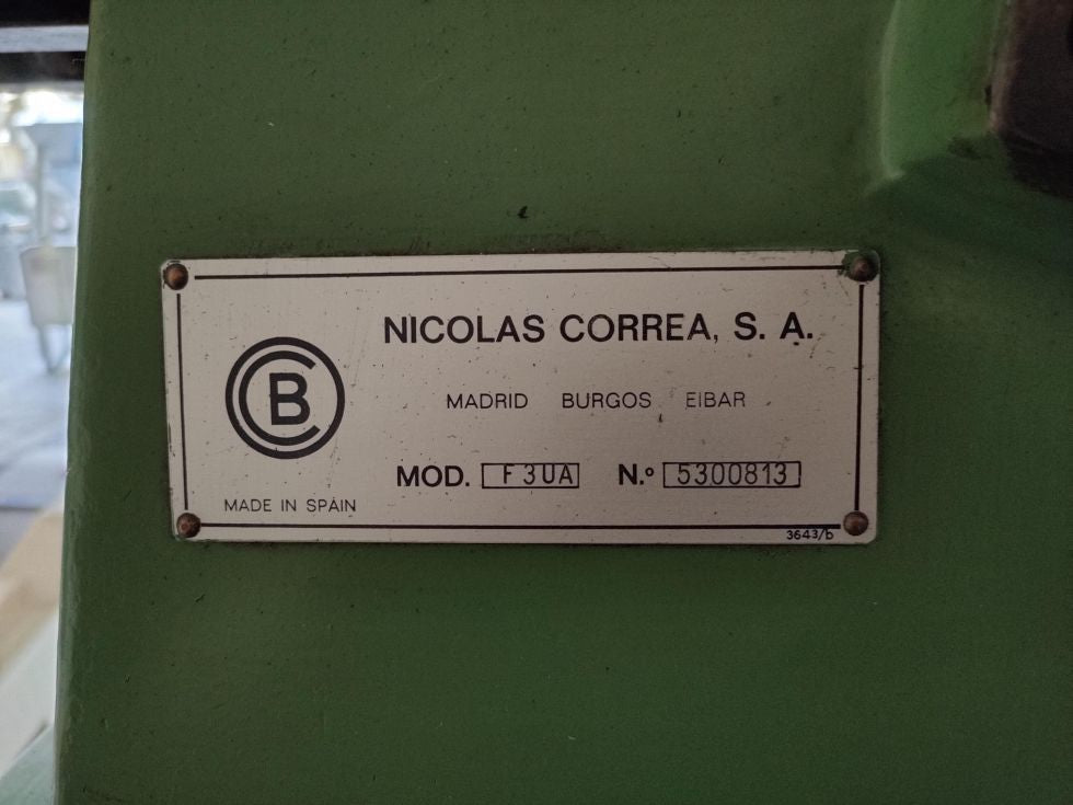 Fresadora universal, avances automáticos CORREA F3UA