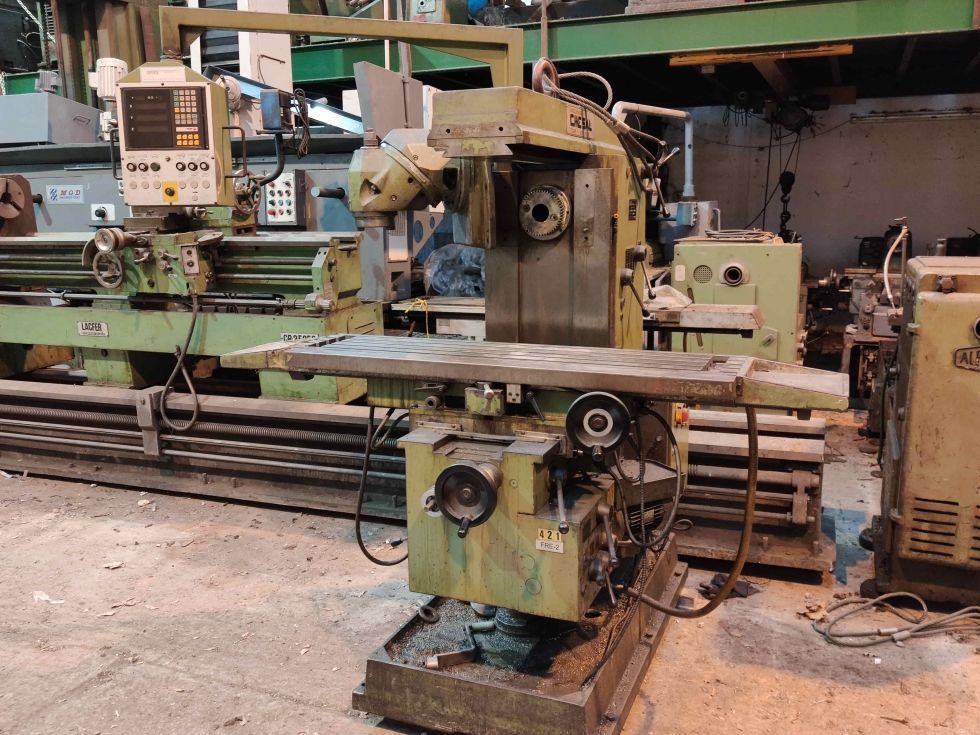 Fresadora universal CME FU2